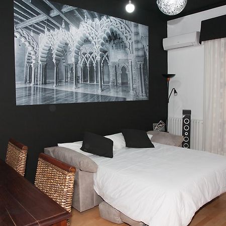 Apartamento Lucero Dos Catedrales Zaragoza Exterior foto