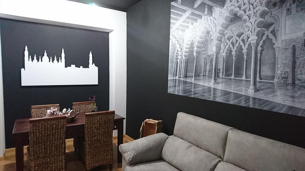 Apartamento Lucero Dos Catedrales Zaragoza Exterior foto